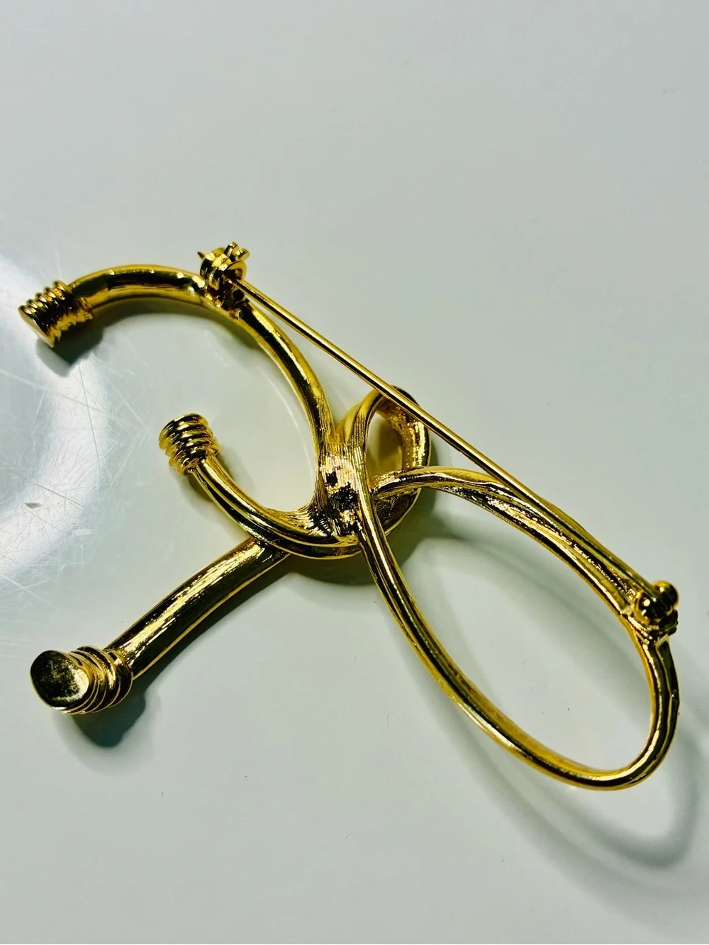 VTG 90s Classic Gold Tone Bow Knot Brooch Oversized Classic and Timeless EUC